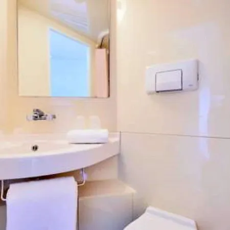 Hotel Premiere Classe Lille - Villeneuve D'ascq - Stade Pierre Mauroy Lezennes