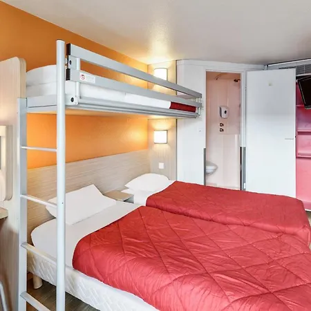 Premiere Classe Lille - Villeneuve D’ascq - Stade Pierre Mauroy Hotel 3*