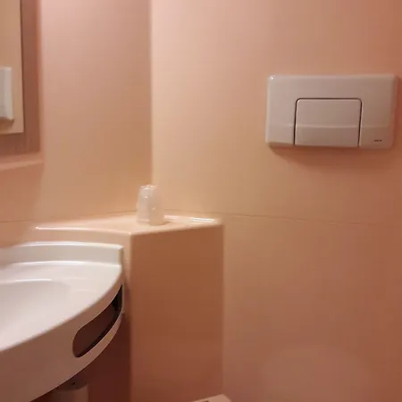 Hotel Premiere Classe Lille - Villeneuve D'ascq - Stade Pierre Mauroy Lezennes