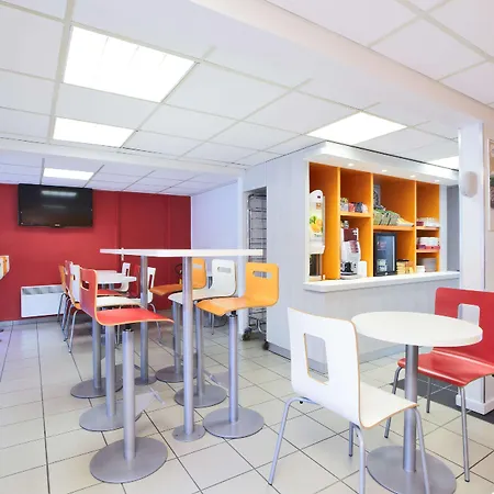 Premiere Classe Lille - Villeneuve D'ascq - Stade Pierre Mauroy Hotel