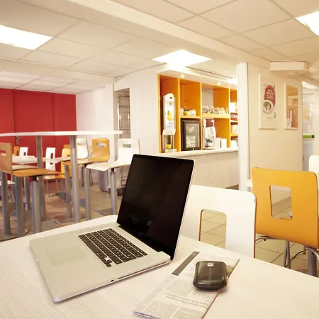 Premiere Classe Lille - Villeneuve D'ascq - Stade Pierre Mauroy Hotel