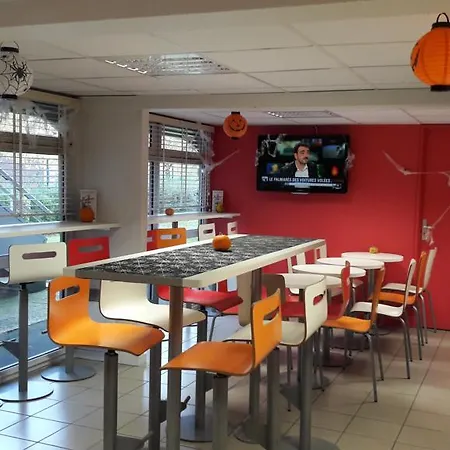 Premiere Classe Lille - Villeneuve D'ascq - Stade Pierre Mauroy Szálloda 3*