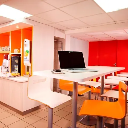 Premiere Classe Lille - Villeneuve D'ascq - Stade Pierre Mauroy Hotel 3*