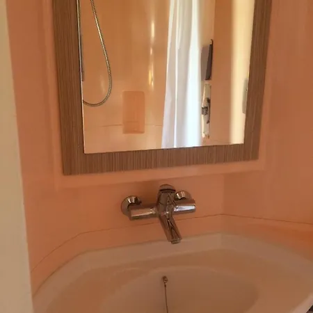 Premiere Classe Lille - Villeneuve D'ascq - Stade Pierre Mauroy 3* Lezennes