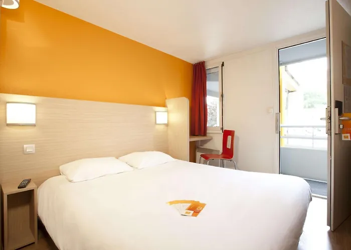 Premiere Classe Lille - Villeneuve D’ascq - Stade Pierre Mauroy Hotel 3*