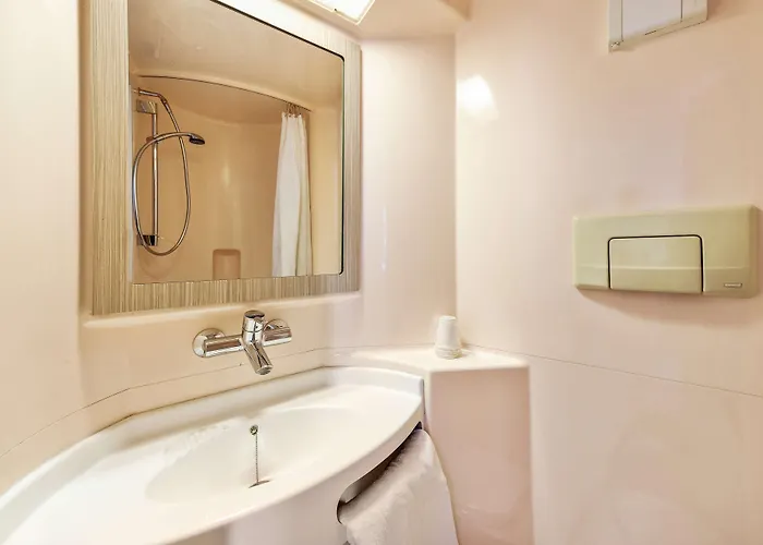 Premiere Classe Lille - Villeneuve D’ascq - Stade Pierre Mauroy Hotel 3*