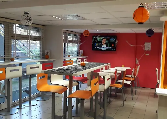 Premiere Classe Lille - Villeneuve D’ascq - Stade Pierre Mauroy Hotel 3*