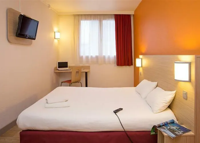 Premiere Classe Lille - Villeneuve D’ascq - Stade Pierre Mauroy Hotel 3*